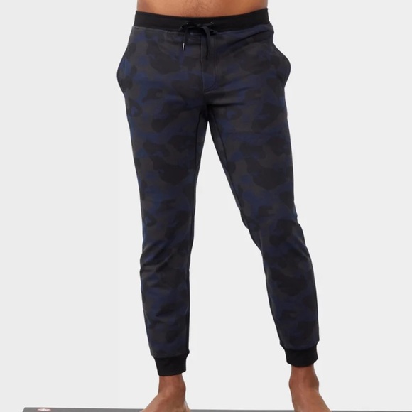 NEW MANDUKA MENS RECHARGE JOGGER CAMO BLACK SIZE:L